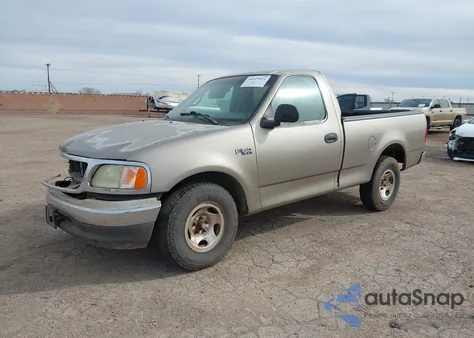 2002 Ford F-150 Xl/Xlt z USA, uszkodzony, nr VIN 1FTRF172X2KA61270